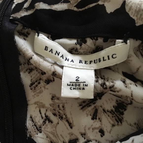 NWOT Banana Republic Cowl Floral Top - Picture 5 of 5